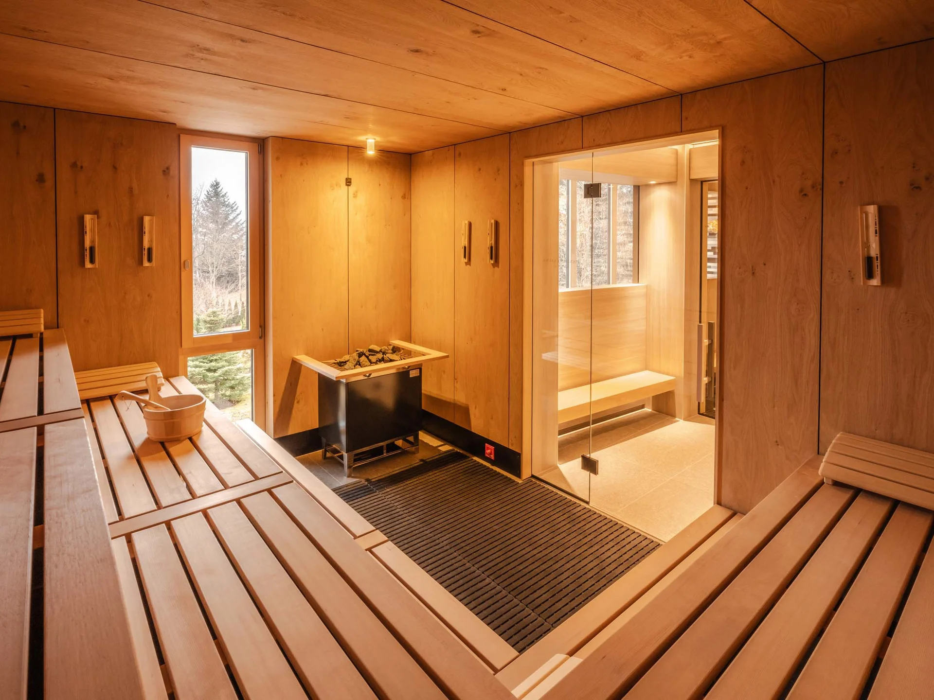 Ihr Wohlfühlhotel im Hochschwarzwald – Hegers Parkhotel Flora am Schluchsee Ihr Wohlfühlhotel im Hochschwarzwald – Hegers Parkhotel Flora am Schluchsee