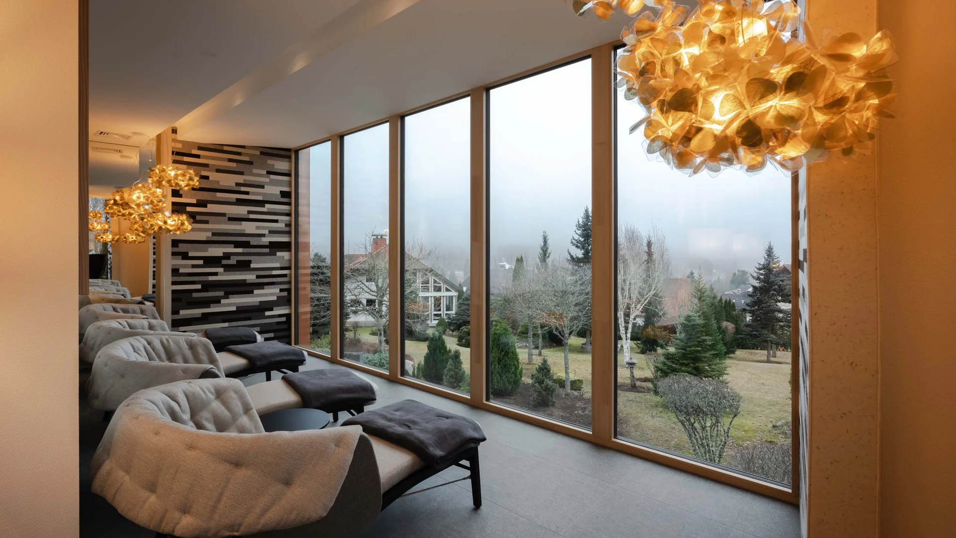 Ihr Wohlfühlhotel im Hochschwarzwald – Hegers Parkhotel Flora am Schluchsee Ihr Wohlfühlhotel im Hochschwarzwald – Hegers Parkhotel Flora am Schluchsee
