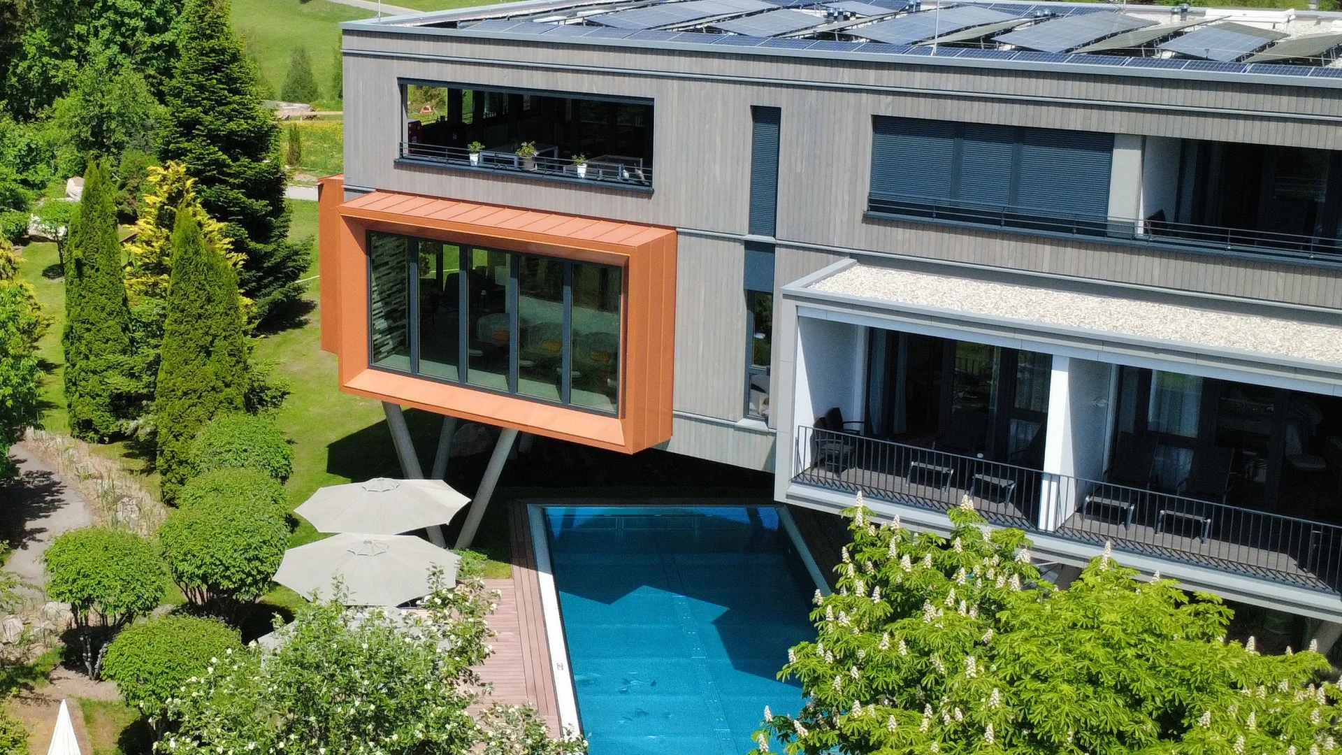 Ihr Wohlfühlhotel im Hochschwarzwald – Hegers Parkhotel Flora am Schluchsee Ihr Wohlfühlhotel im Hochschwarzwald – Hegers Parkhotel Flora am Schluchsee